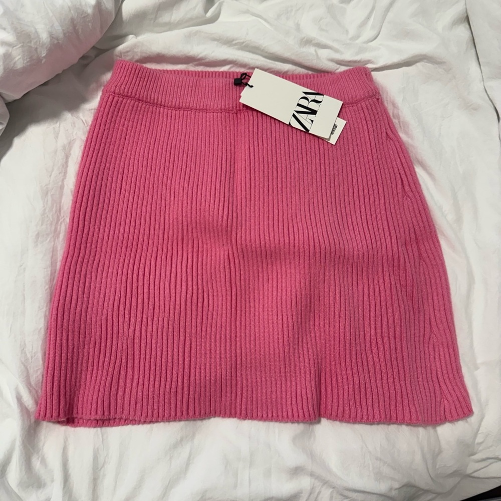 PINK KNIT SKIRT